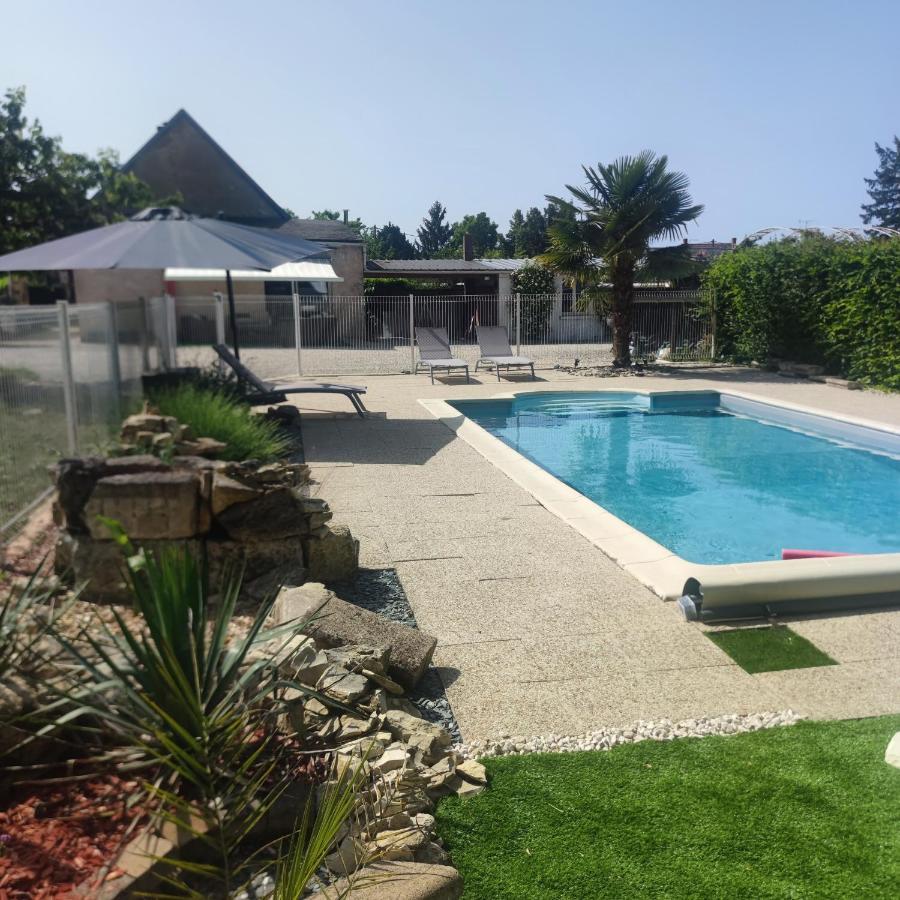 Naturel : Studio Calme Et Agreable Les Bordes Luaran gambar
