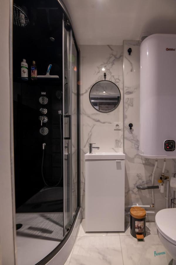Naturel : Studio Calme Et Agreable Les Bordes Luaran gambar