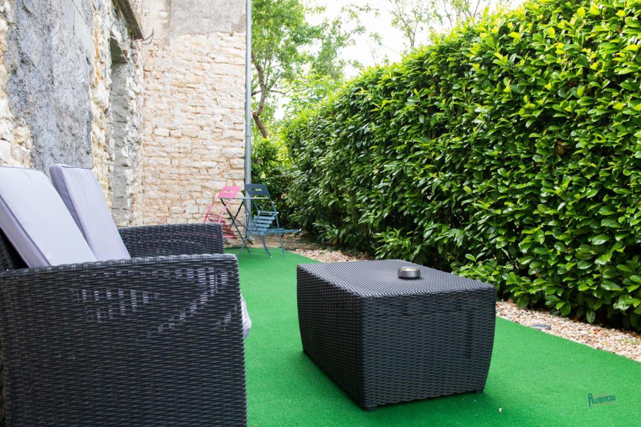 Naturel : Studio Calme Et Agreable Les Bordes Luaran gambar